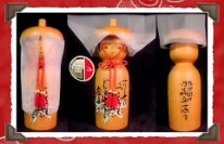 Naitō Heizō (内藤兵蔵) Made by Naitō Heizō in Akita Prefecture. Poem reads: The flowers withered, their color faded away, while meaninglessly I spent my days in the world, and the...